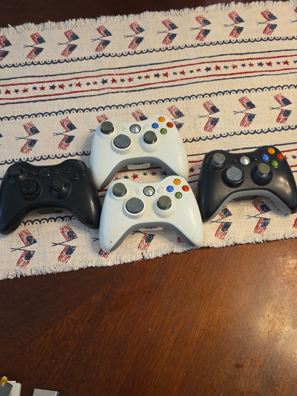 XBOX 360 Wireless Controller - White and Black